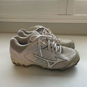 Mizuno - Softball Cleats - White - 7.5 - Used 9-Spike Adv.Finch Elite 3